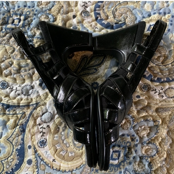 Aerosoles A2 Heels - Picture 4 of 10